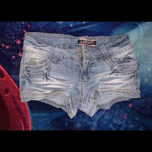 Juniors shorts size 7